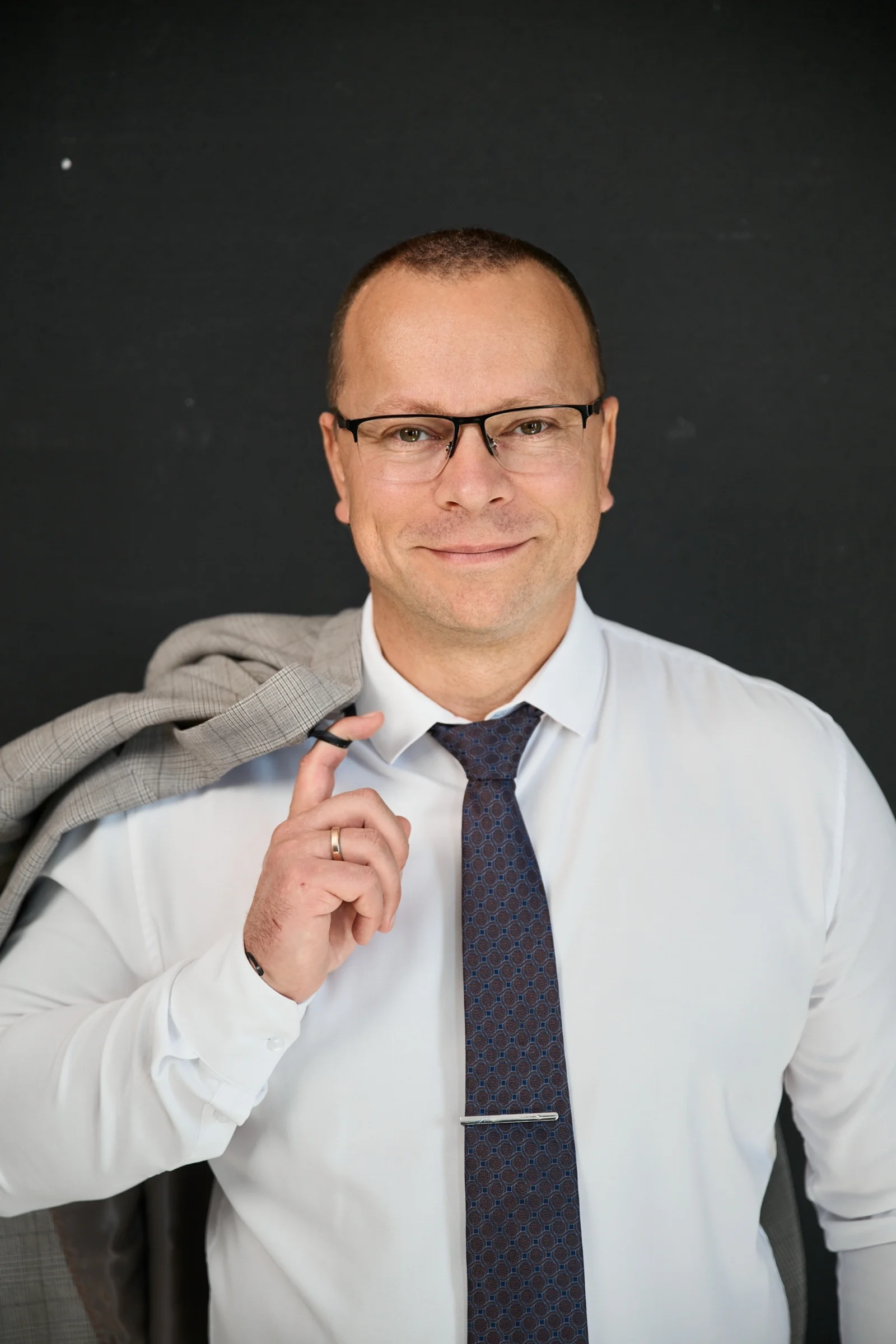 Адвокат Дмитрий Рожновский